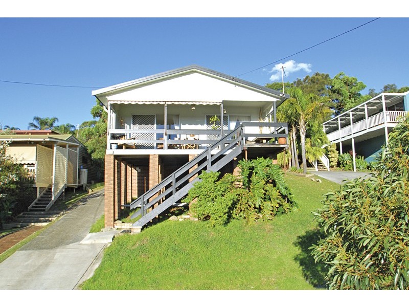 25 Lowanna Avenue, Forresters Beach NSW 2260