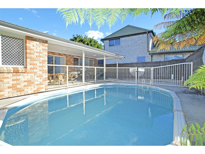 4 Warrina Street, Wamberal NSW 2260