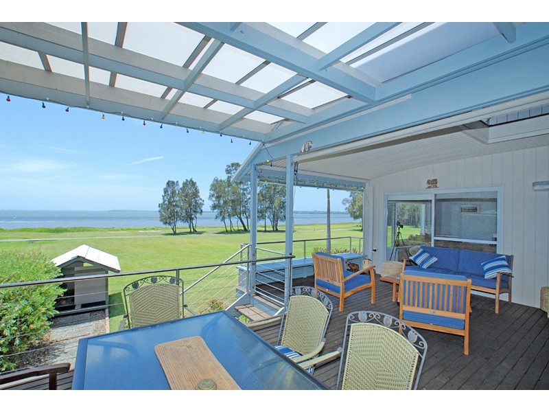 11 Hinemoa Avenue, Killarney Vale NSW 2261