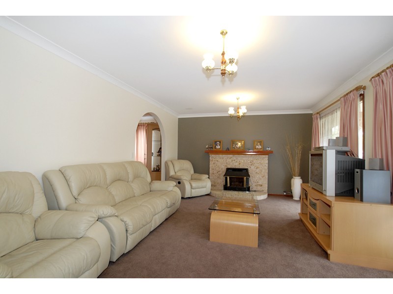 40 Murrumbidgee Crescent, Bateau Bay NSW 2261