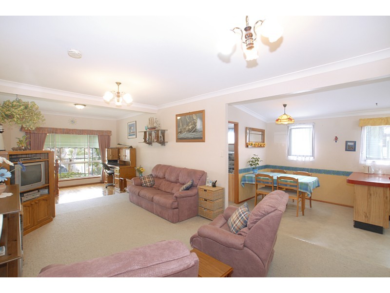 46 Sierra Avenue, Bateau Bay NSW 2261