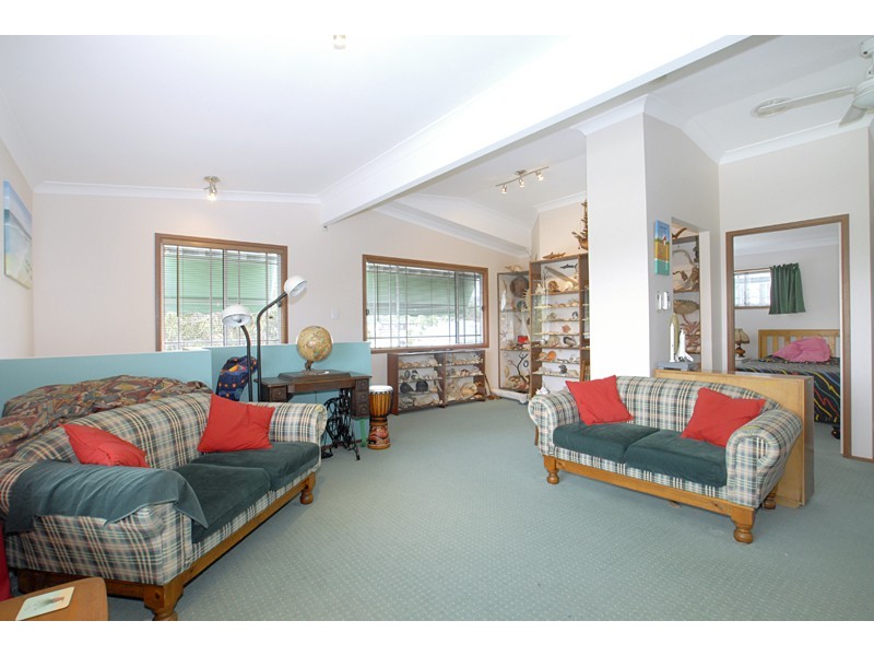 46 Sierra Avenue, Bateau Bay NSW 2261