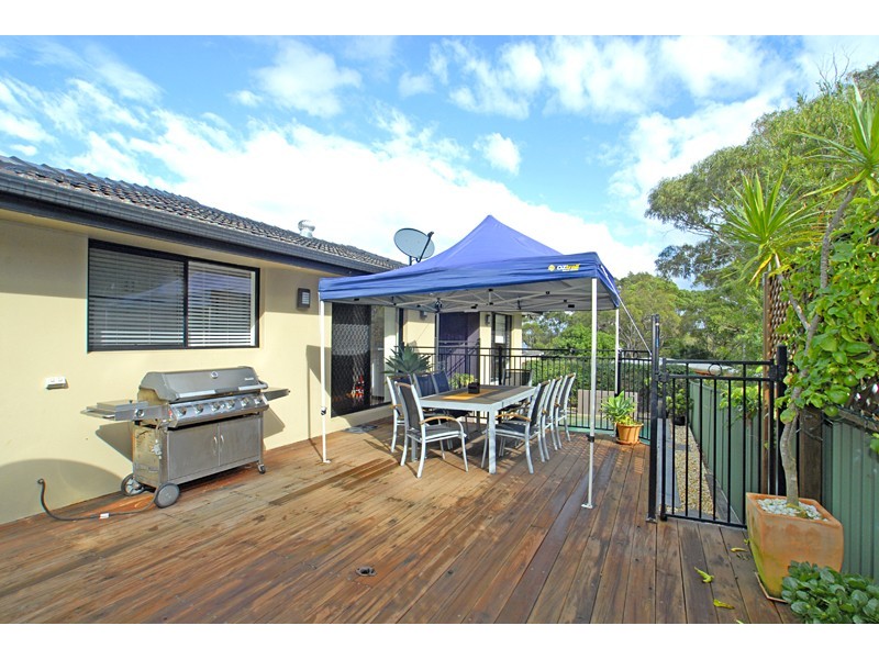 2 Shakespeare Avenue, Bateau Bay NSW 2261