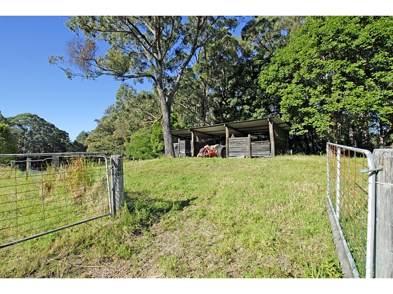 230 Oak Road, Matcham NSW 2250