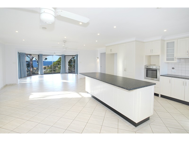 62 Coast Road, North Avoca NSW 2260