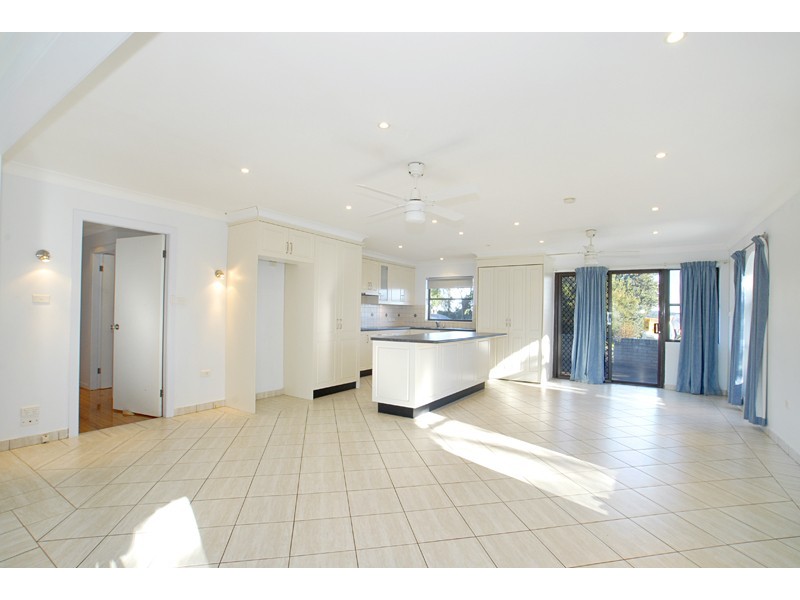 62 Coast Road, North Avoca NSW 2260