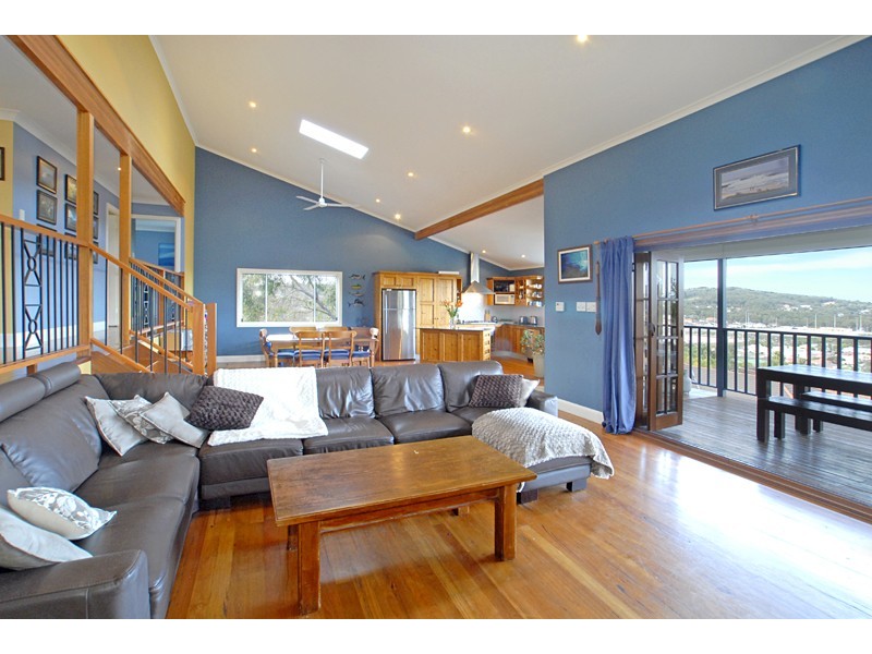26 Morley Avenue, Bateau Bay NSW 2261