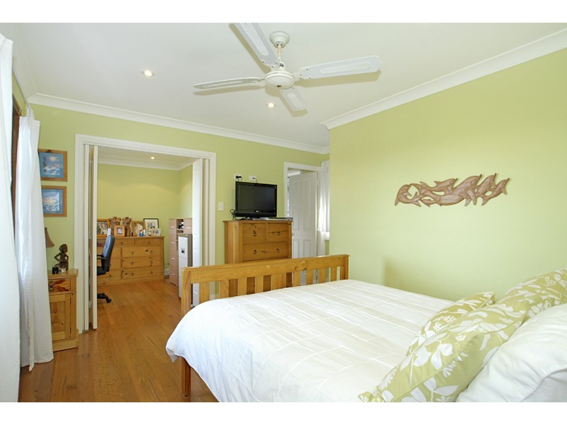 26 Morley Avenue, Bateau Bay NSW 2261