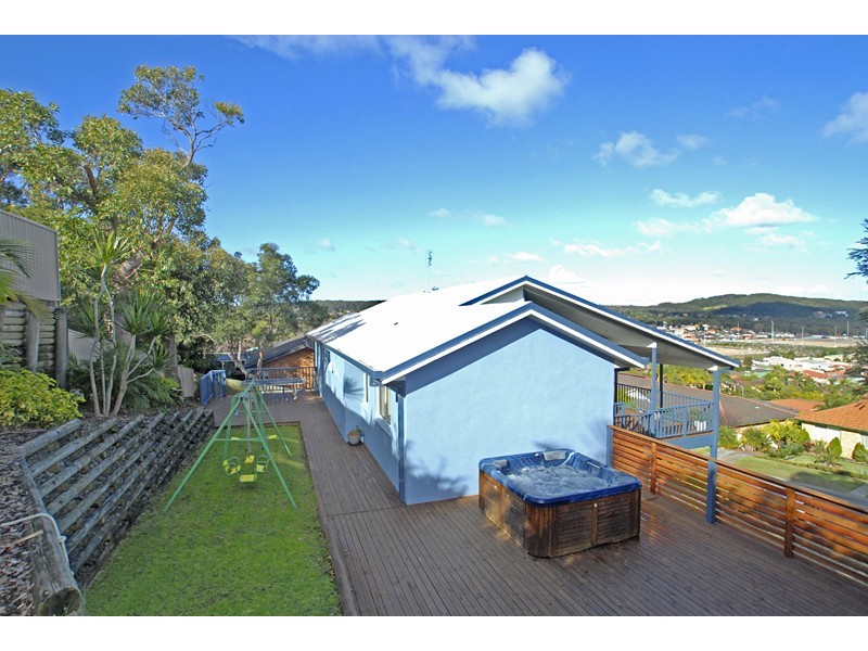 26 Morley Avenue, Bateau Bay NSW 2261