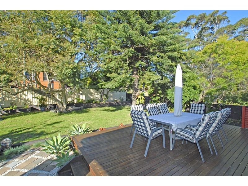 1 Yulong Street, Bateau Bay NSW 2261