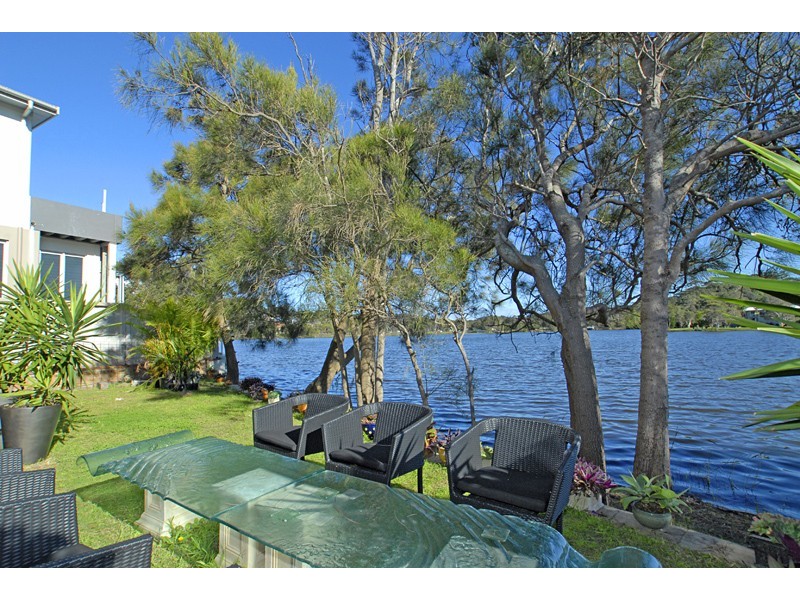 32 Ocean View Drive, Wamberal NSW 2260