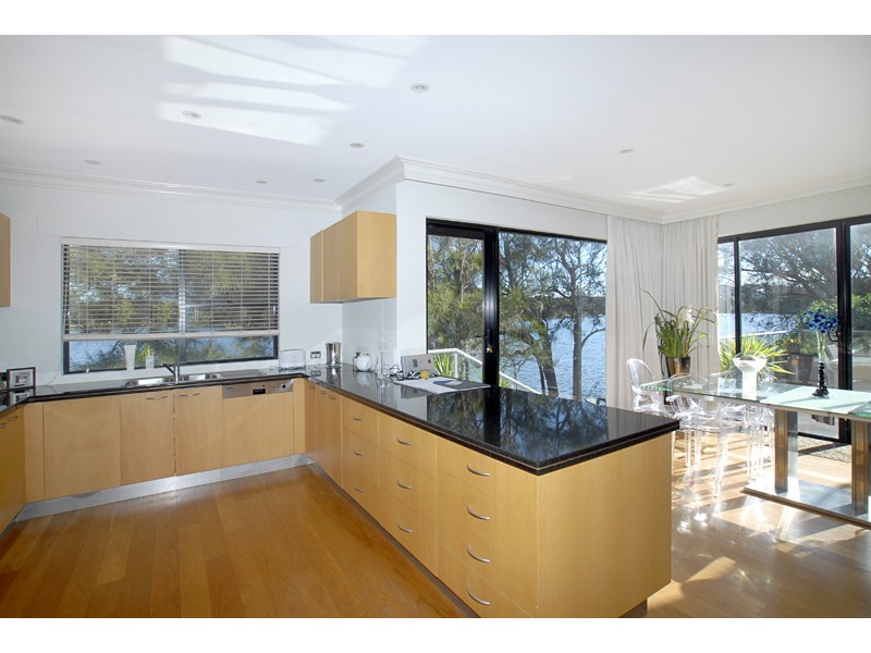 32 Ocean View Drive, Wamberal NSW 2260