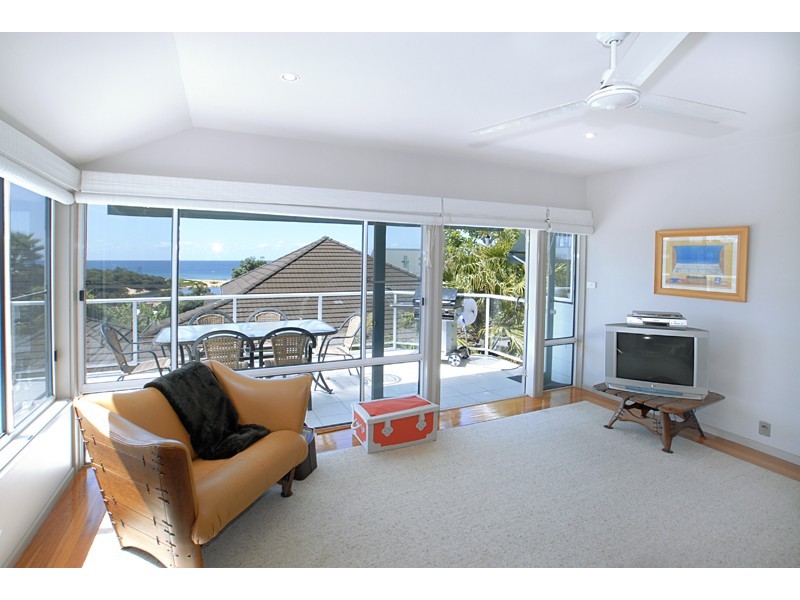2/124b Ocean View Drive, Wamberal NSW 2260