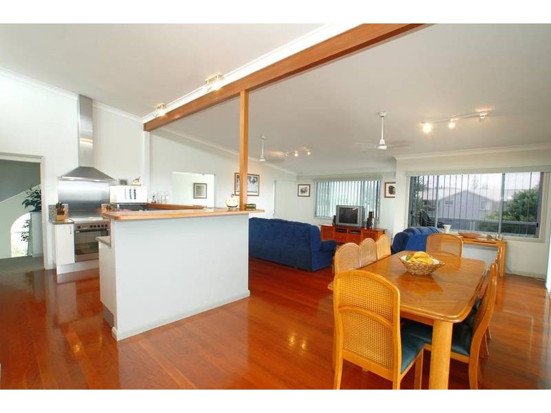 125 Ocean View Drive, Wamberal NSW 2260