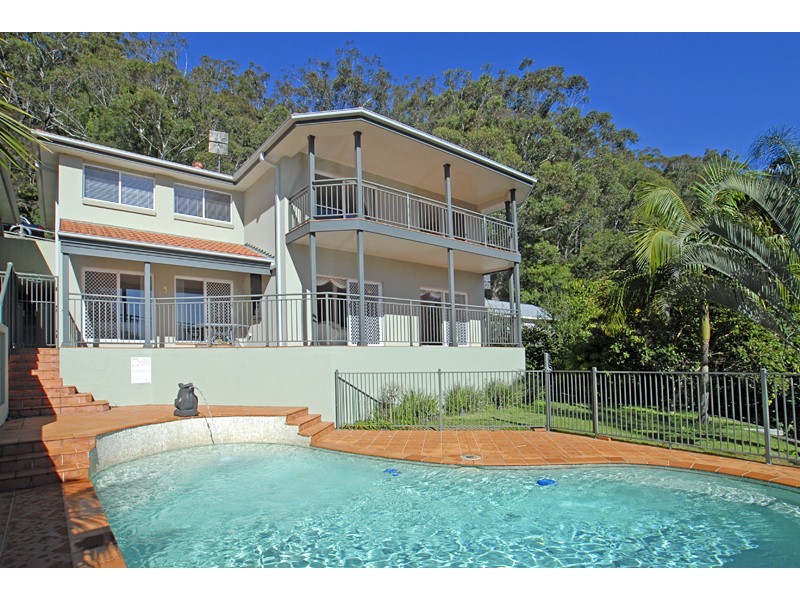 11 Bay View Crescent, Blackwall NSW 2256