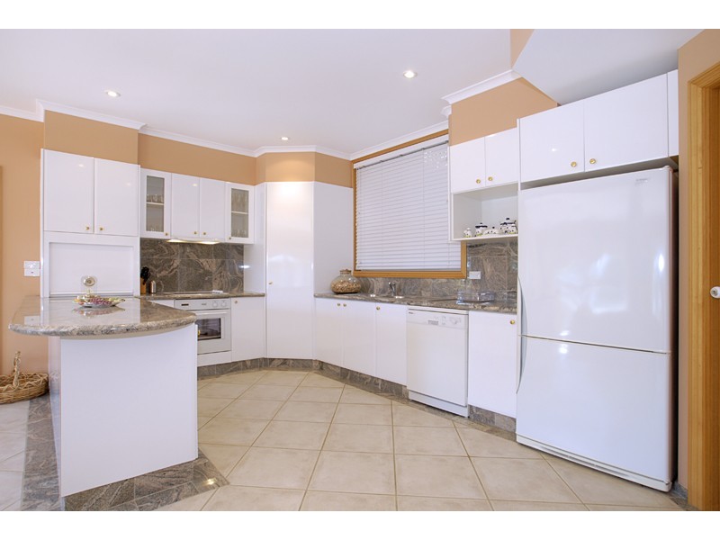 11 Bay View Crescent, Blackwall NSW 2256