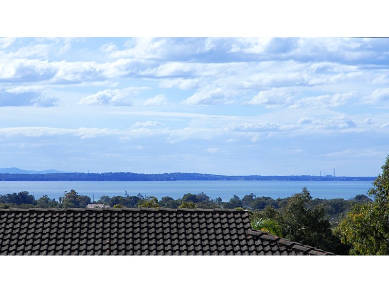 32 Promenade Avenue, Bateau Bay NSW 2261