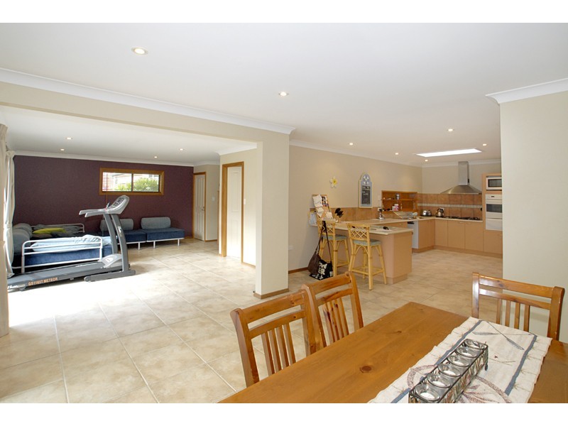 130 Oberon Road, Chittaway Bay NSW 2261
