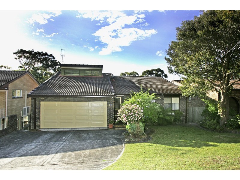 10 Pasadena Avenue, Bateau Bay NSW 2261