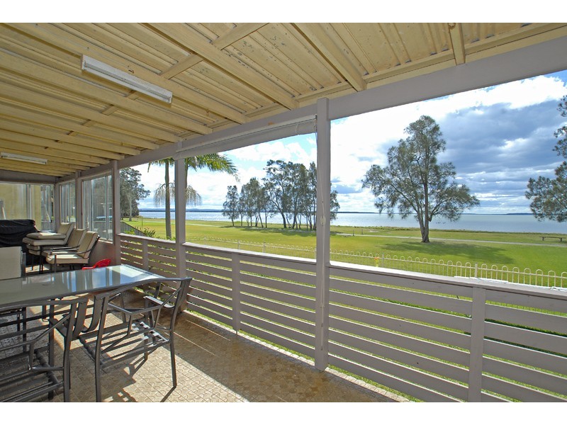 17 Hinemoa Avenue, Killarney Vale NSW 2261