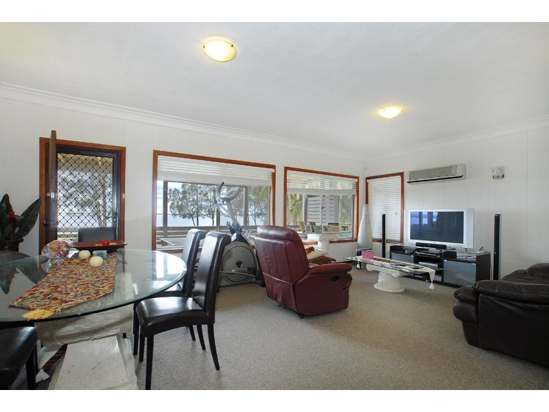 17 Hinemoa Avenue, Killarney Vale NSW 2261