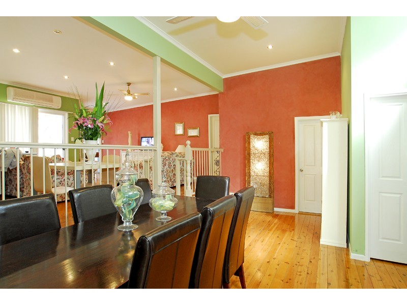 11 Macauley Avenue, Bateau Bay NSW 2261