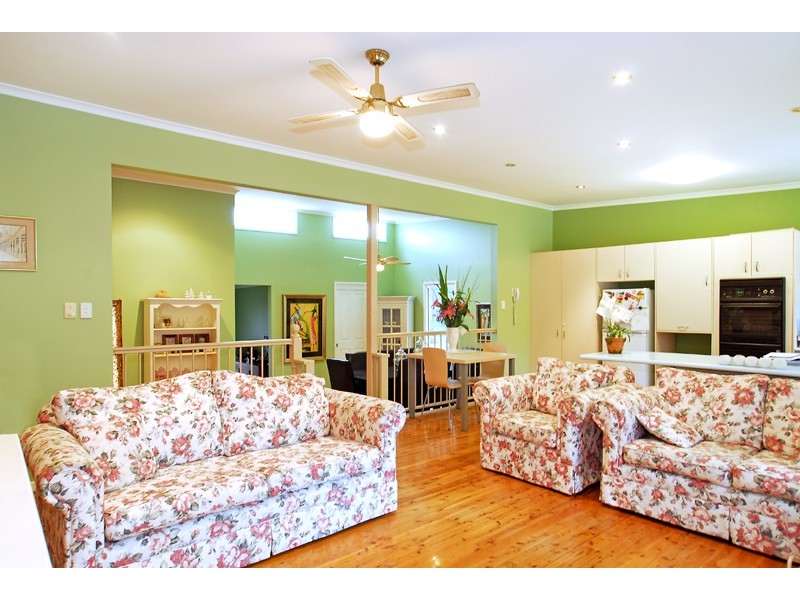 11 Macauley Avenue, Bateau Bay NSW 2261