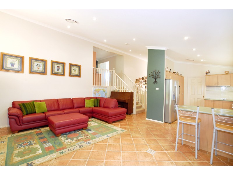 16 Sunbeam Place, Erina NSW 2250