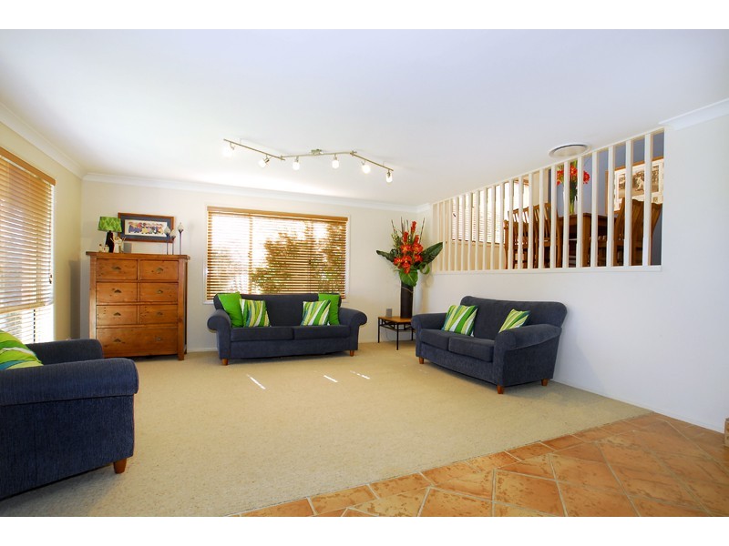 16 Sunbeam Place, Erina NSW 2250