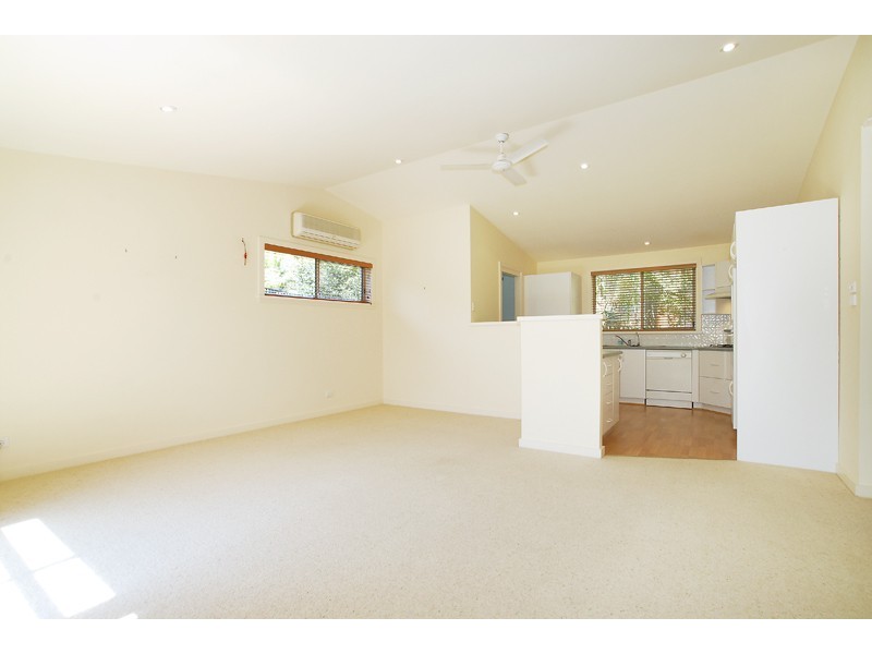 2/27 Salisbury Street, Terrigal NSW 2260