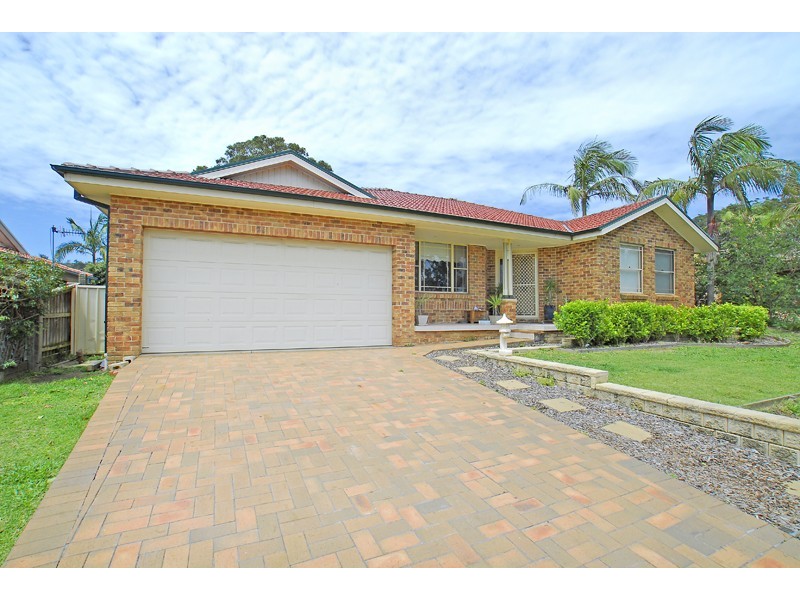 35 Sanctuary Place, Bateau Bay NSW 2261