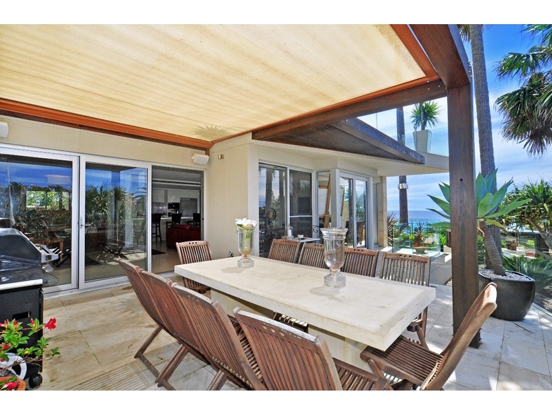 2/15-17 Painters Lane, Terrigal NSW 2260