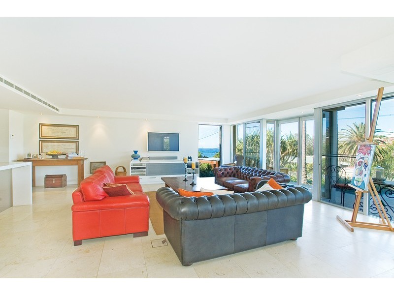 2/15-17 Painters Lane, Terrigal NSW 2260