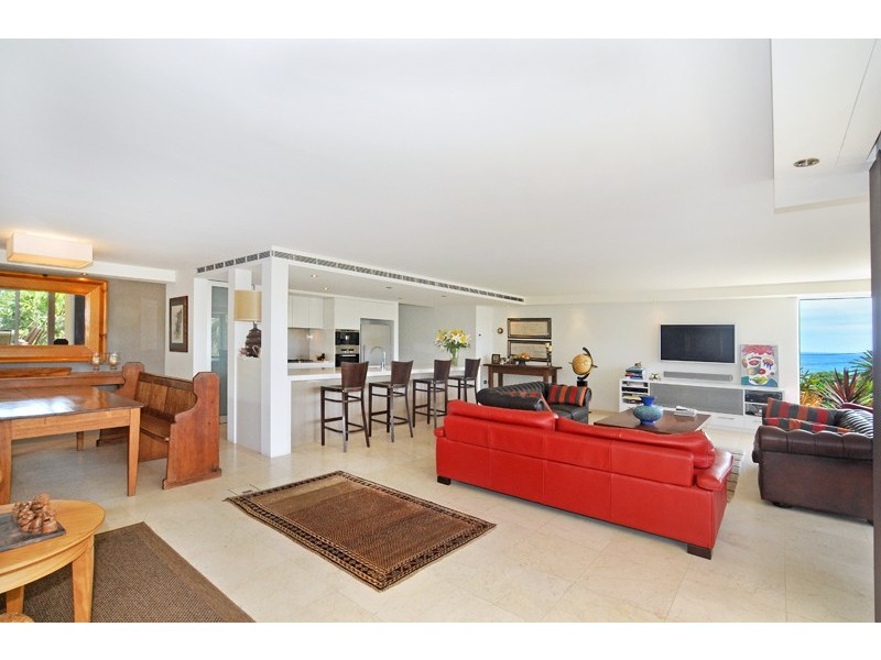 2/15-17 Painters Lane, Terrigal NSW 2260