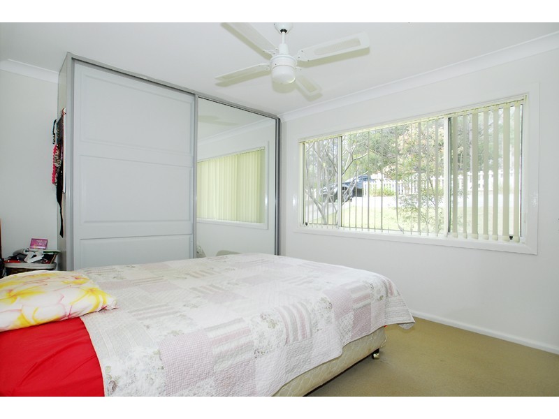 17 Berne Street, Bateau Bay NSW 2261