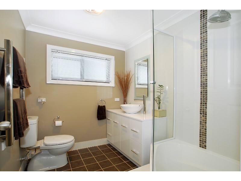 13 Tamara Road, Erina NSW 2250