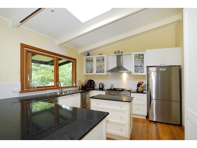 9 Surf Rider Avenue, North Avoca NSW 2260