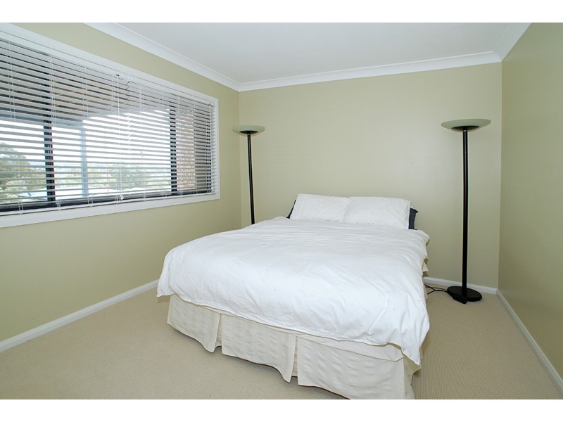 10 Maesfield Road, Bateau Bay NSW 2261