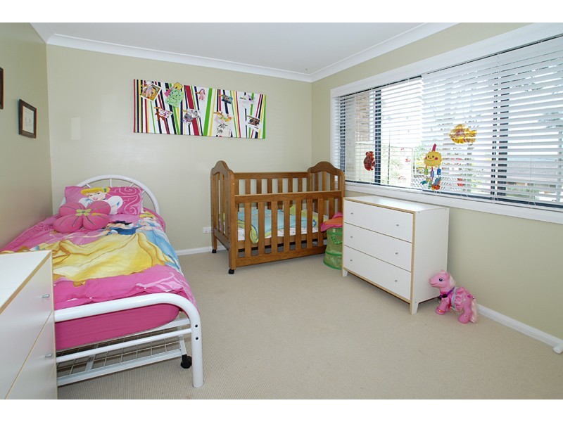 10 Maesfield Road, Bateau Bay NSW 2261