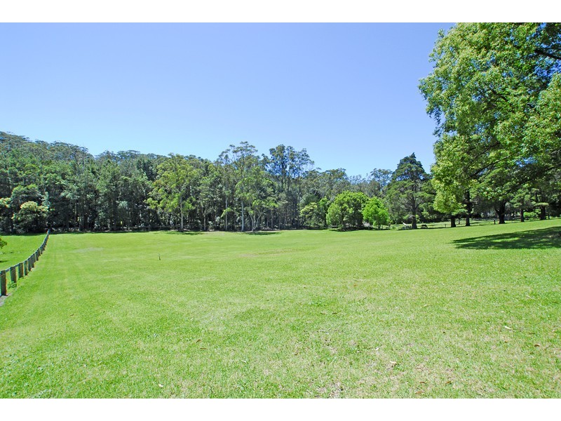 33 Erina Valley Rd, Erina NSW 2250