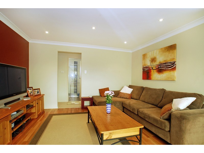 2/25 Cheryl Ave, Terrigal NSW 2260