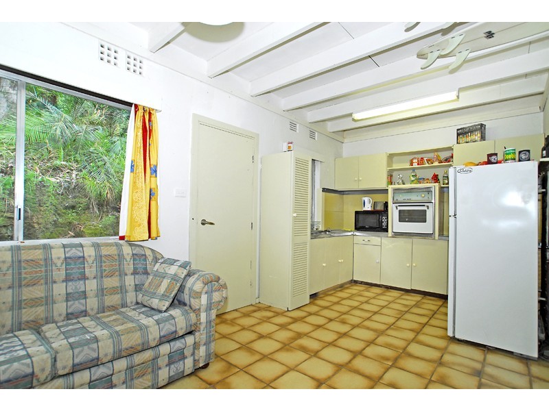 133 Lake Shore Drive, North Avoca NSW 2260