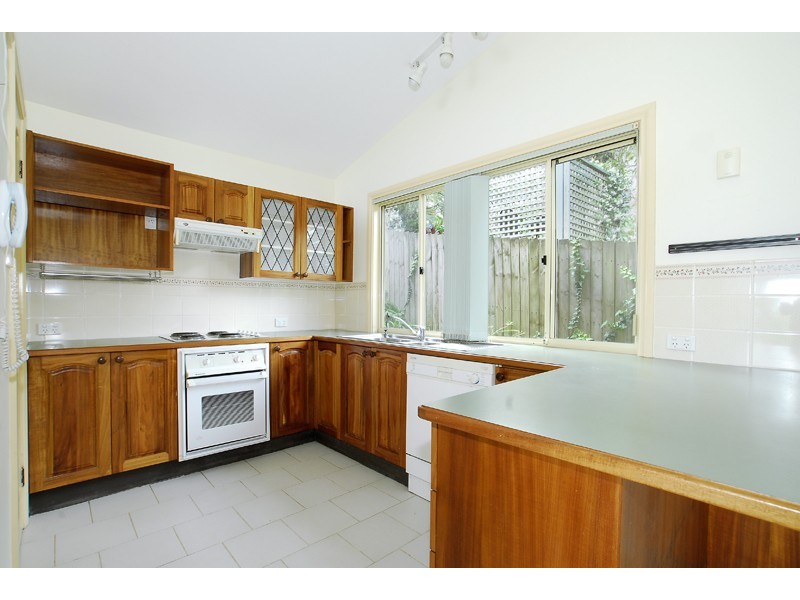 2/30 Morley Avenue, Bateau Bay NSW 2261