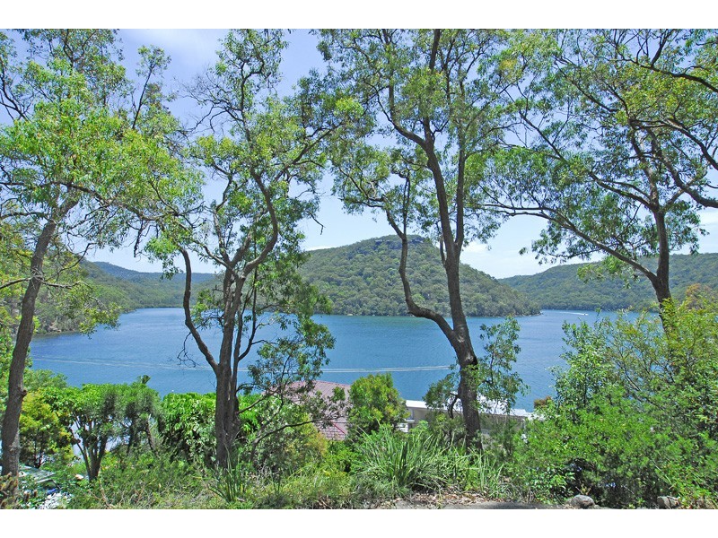 104 Taylor St, Woy Woy Bay NSW 2256