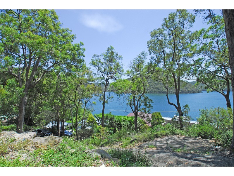 104 Taylor St, Woy Woy Bay NSW 2256