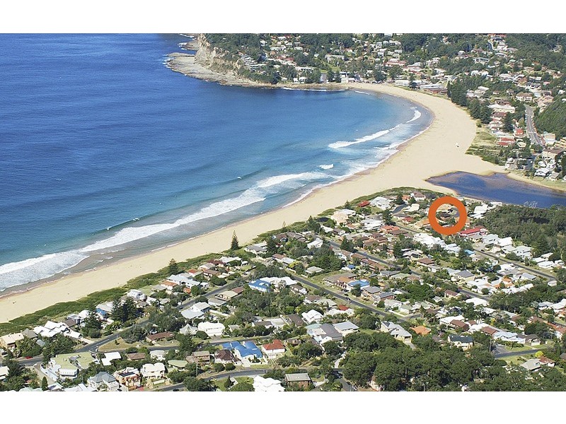 7 Bareena Ave, North Avoca NSW 2260