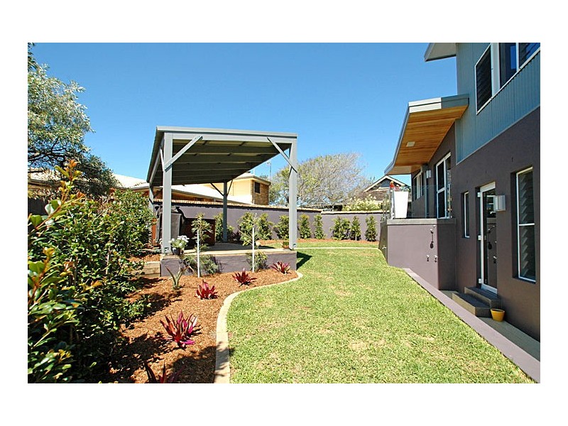 7 Bareena Ave, North Avoca NSW 2260