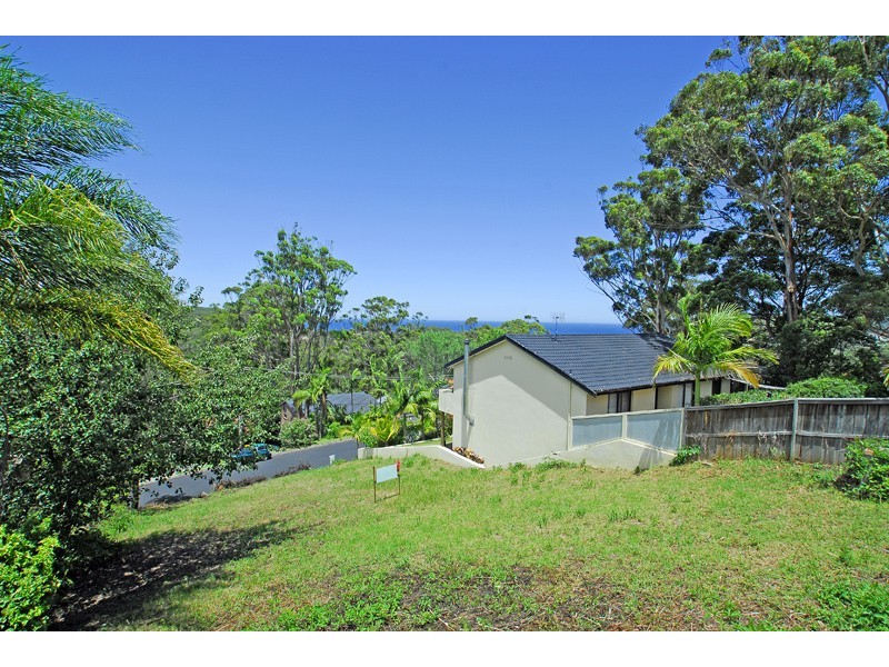 17 Beachcomber Pde, North Avoca NSW 2260