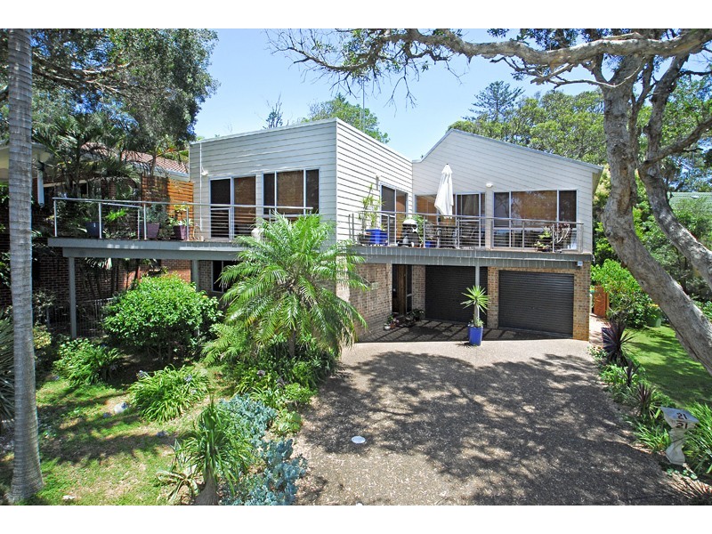 21 Remembrance Drive, Wamberal NSW 2260