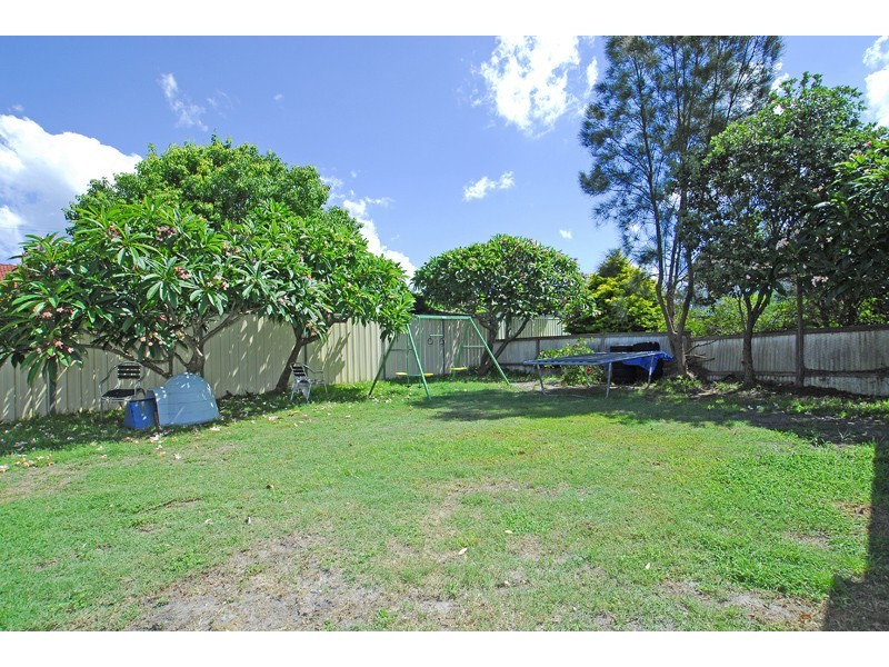 21 Currawong Street, Blue Bay NSW 2261